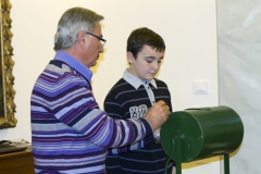 foto "cavazione parti" divisione novennale 2011 - 2020 Partecipanza Agraria di S.Agata Bolognese nella sala delle colonne appena ristrutturata fotografie di Umberto Guizzardi