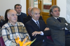 foto "cavazione parti" divisione novennale 2011 - 2020 Partecipanza Agraria di S.Agata Bolognese nella sala delle colonne appena ristrutturata fotografie di Umberto Guizzardi